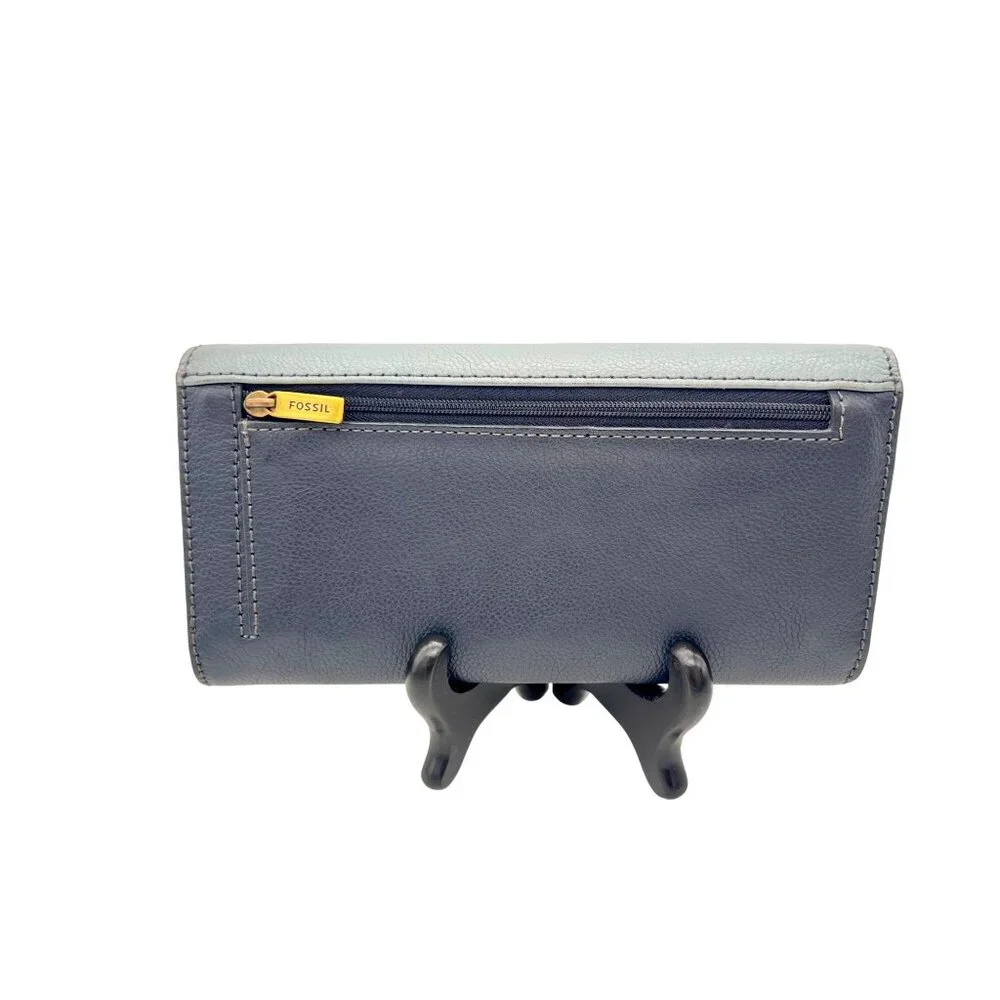 Fossil Cleo Leather Clutch Wallet Light Blue & Navy Leather Two-Tone - Picture 2 of 9